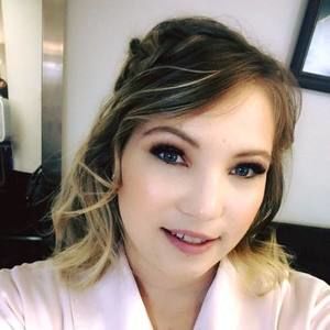 Meet your Posher, Cassandra